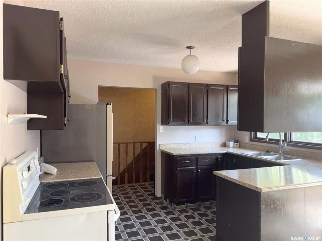 Fifth View of 318 Tennant Crescent, Wildwood, Saskatoon, Saskatchewan, S7H 4Y8