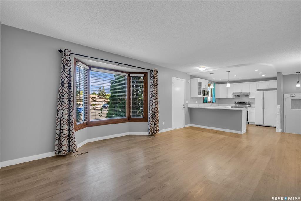 Fourth View of 334 Wollaston Rise, Lakeview SA, Saskatoon, Saskatchewan, S7J 4M5