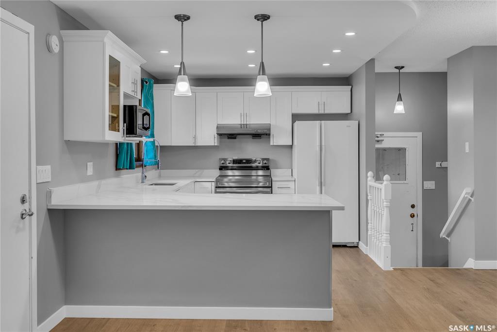 Fifth View of 334 Wollaston Rise, Lakeview SA, Saskatoon, Saskatchewan, S7J 4M5