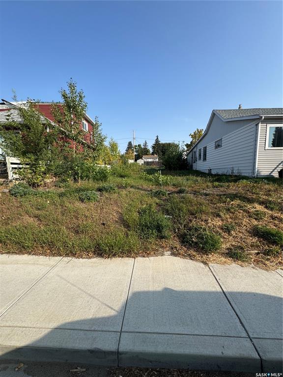 MLS® listing #SK018011 for sale located at 958 Athabasca Street W