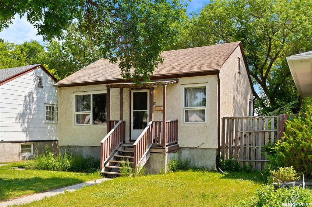 MLS® listing #SK018025 for sale located at 1649 Garnet Street