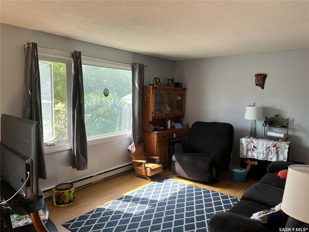 Fourth View of 128 1st Avenue S, Coronach, Saskatchewan, S0H 0Z0