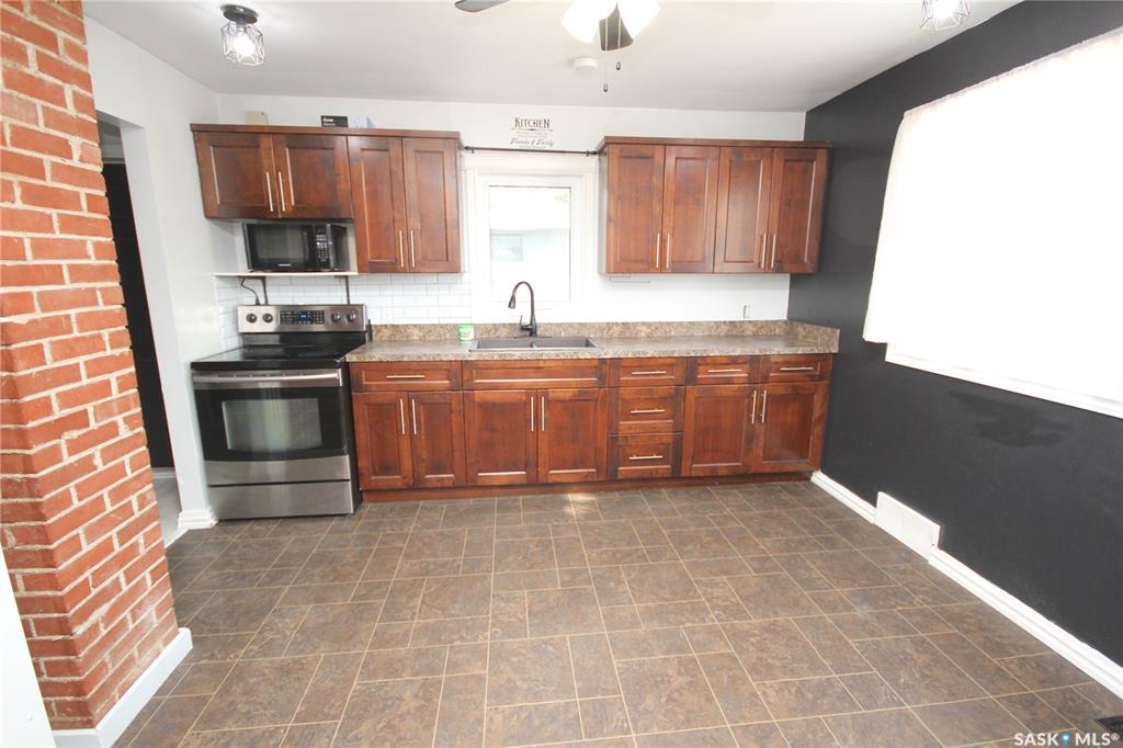 Second View of 157 Dunlop Street W, Yorkton, Saskatchewan, S3N 0B7