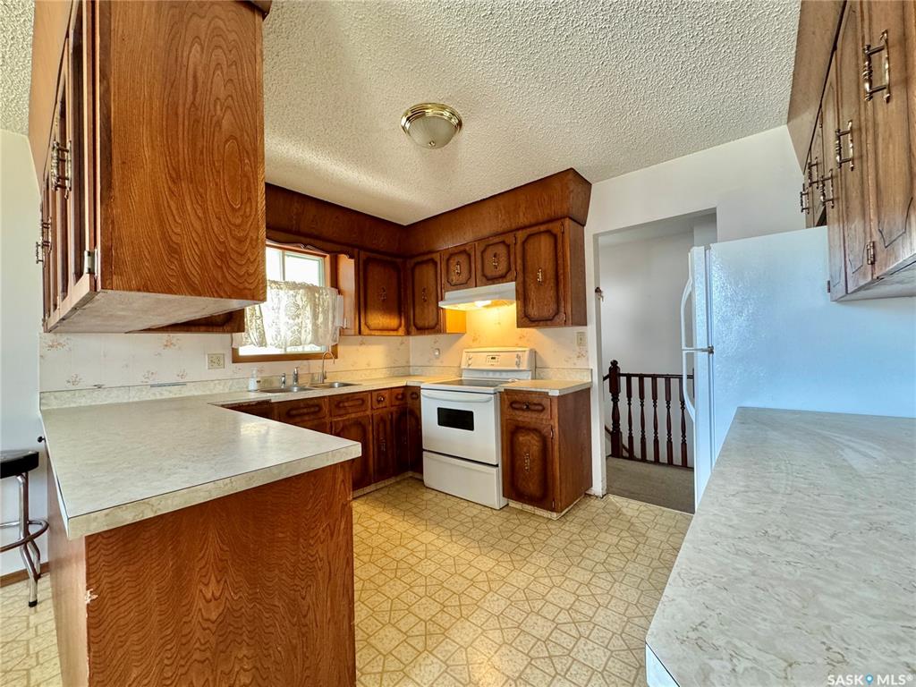Third View of 28 Clarke Avenue, Yorkton, Saskatchewan, S3N 2M3