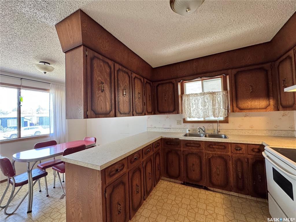 Fifth View of 28 Clarke Avenue, Yorkton, Saskatchewan, S3N 2M3
