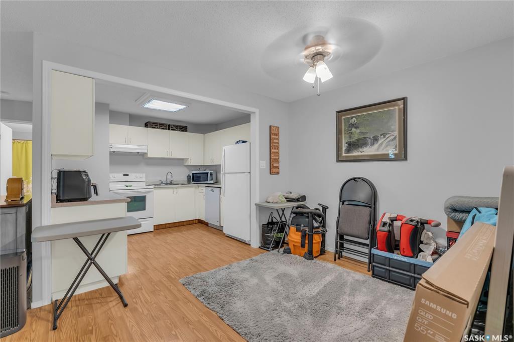 Fifth View of 217 A Cree Place #207, Lawson Heights, Saskatoon, Saskatchewan, S7K 7Z3
