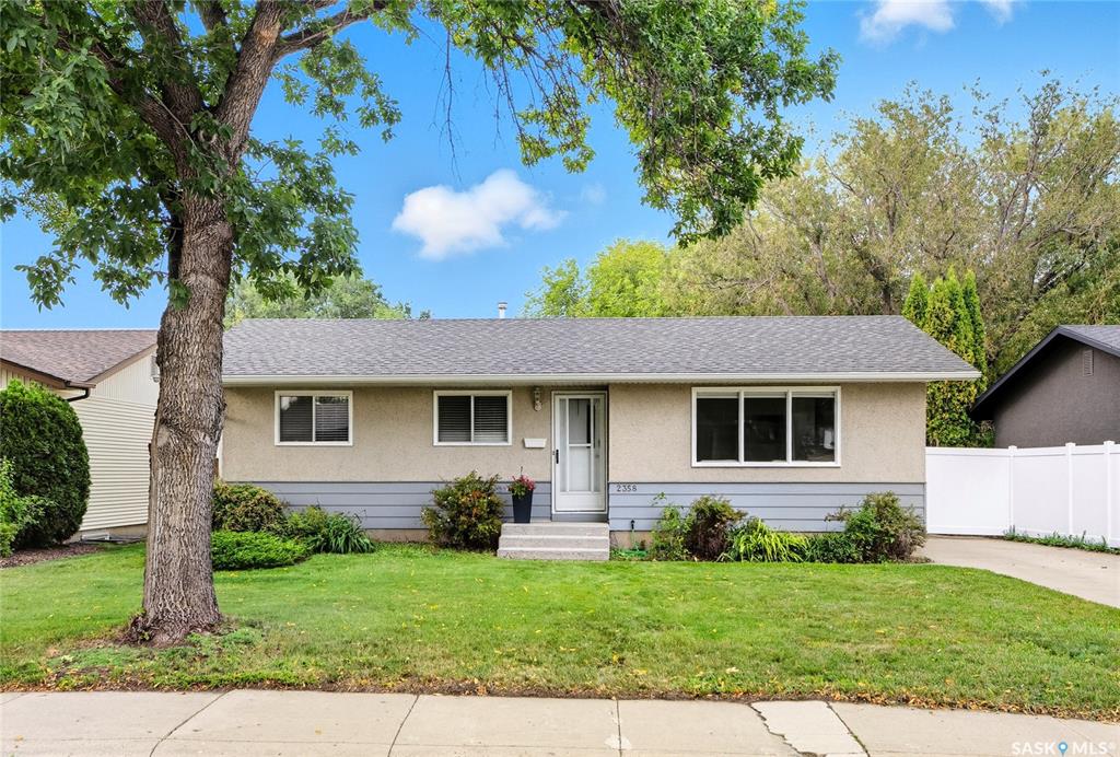 Second View of 2358 Easthill, Eastview SA, Saskatoon, Saskatchewan, S7J 3E5