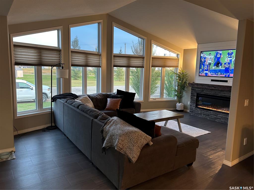 Second View of 711 5th Avenue, Alameda, Saskatchewan, S0C 0A0