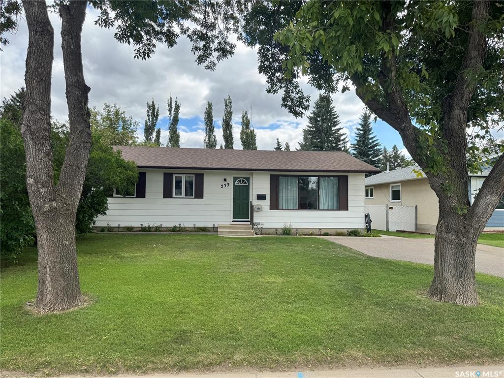 Second View of 233 Assiniboine Drive, River Heights SA, Saskatoon, Saskatchewan, S7K 4A3