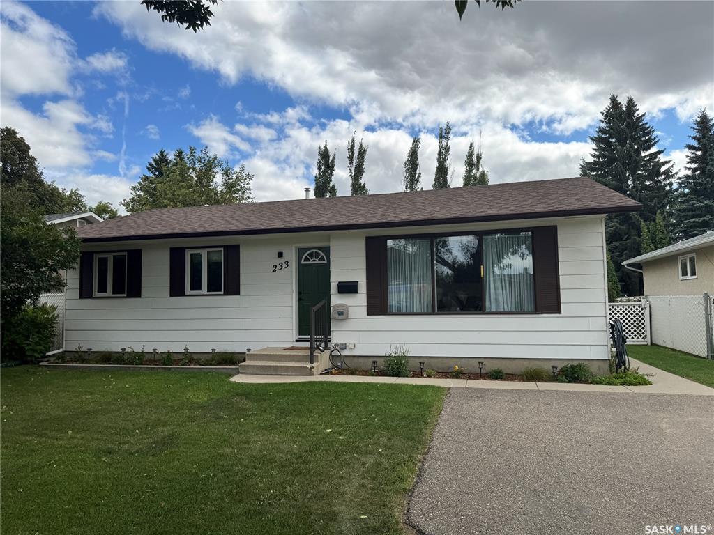 Third View of 233 Assiniboine Drive, River Heights SA, Saskatoon, Saskatchewan, S7K 4A3