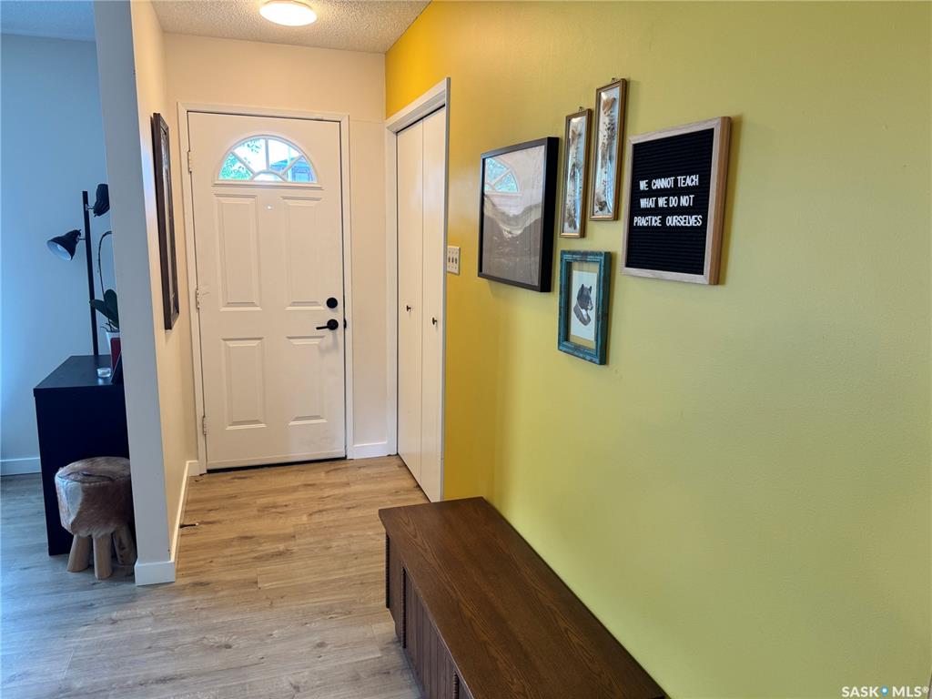 Fifth View of 233 Assiniboine Drive, River Heights SA, Saskatoon, Saskatchewan, S7K 4A3