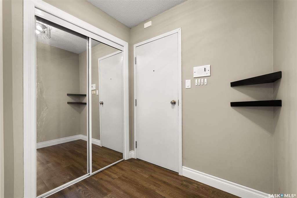 Third View of 1811 8th Avenue N #10, Cityview, Regina, Saskatchewan, S4R 0G5
