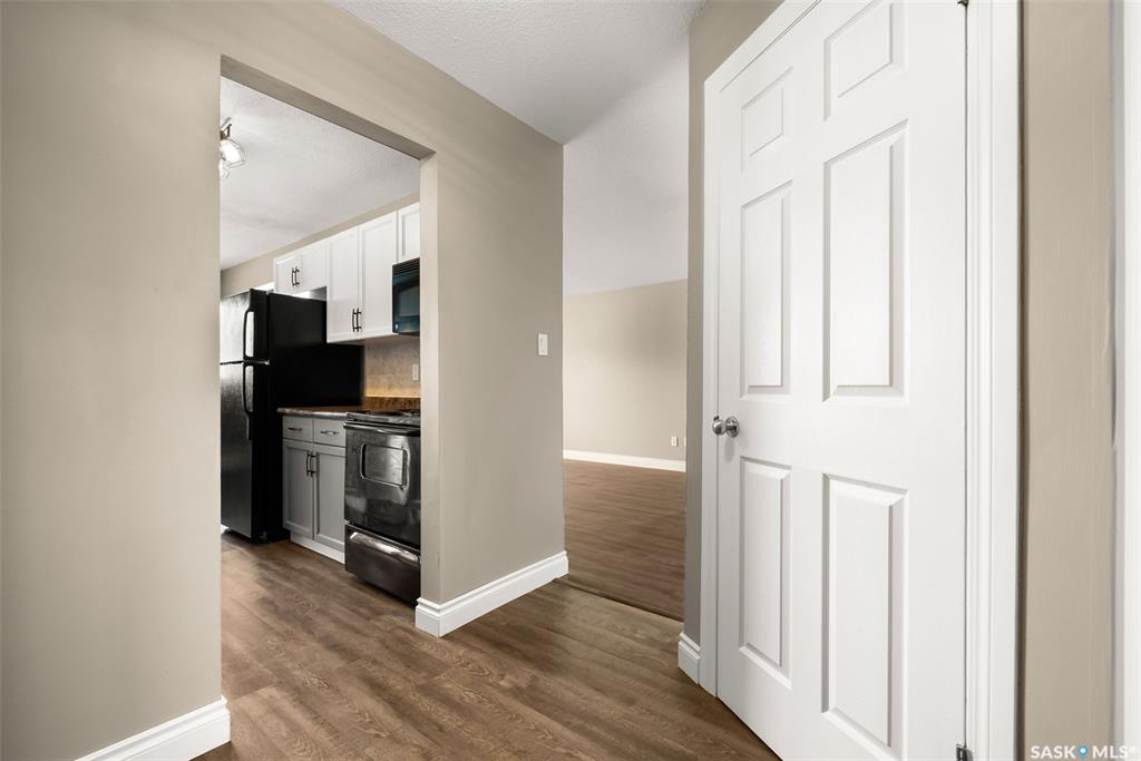 Fourth View of 1811 8th Avenue N #10, Cityview, Regina, Saskatchewan, S4R 0G5