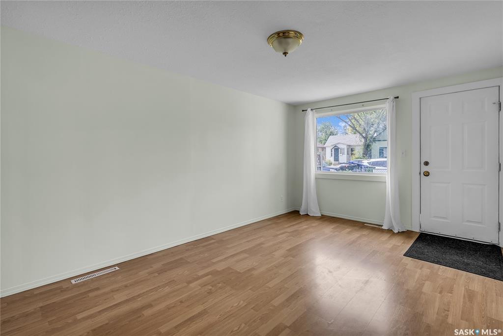 Second View of 220 L Avenue N, Westmount, Saskatoon, Saskatchewan, S7L 2P4