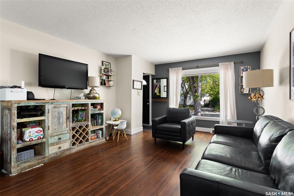 Third View of 2348 Francis Street, Broders Annex, Regina, Saskatchewan, S4N 2P7