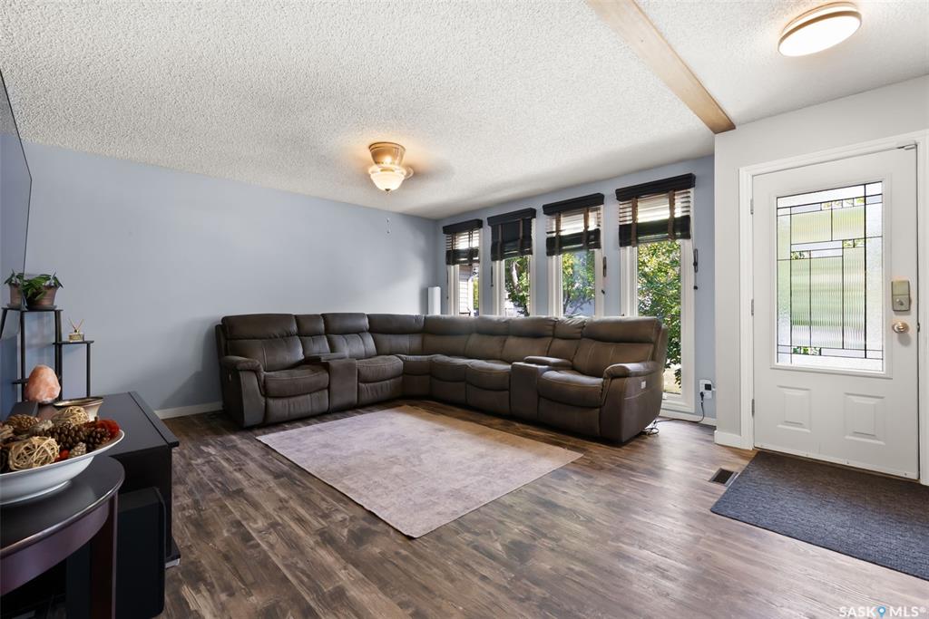 Fifth View of 188 Catherwood Crescent, Uplands, Regina, Saskatchewan, S4R 7K5