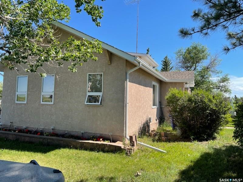 Third View of 130 2nd Street E, Kincaid, Saskatchewan, S0H 2J0