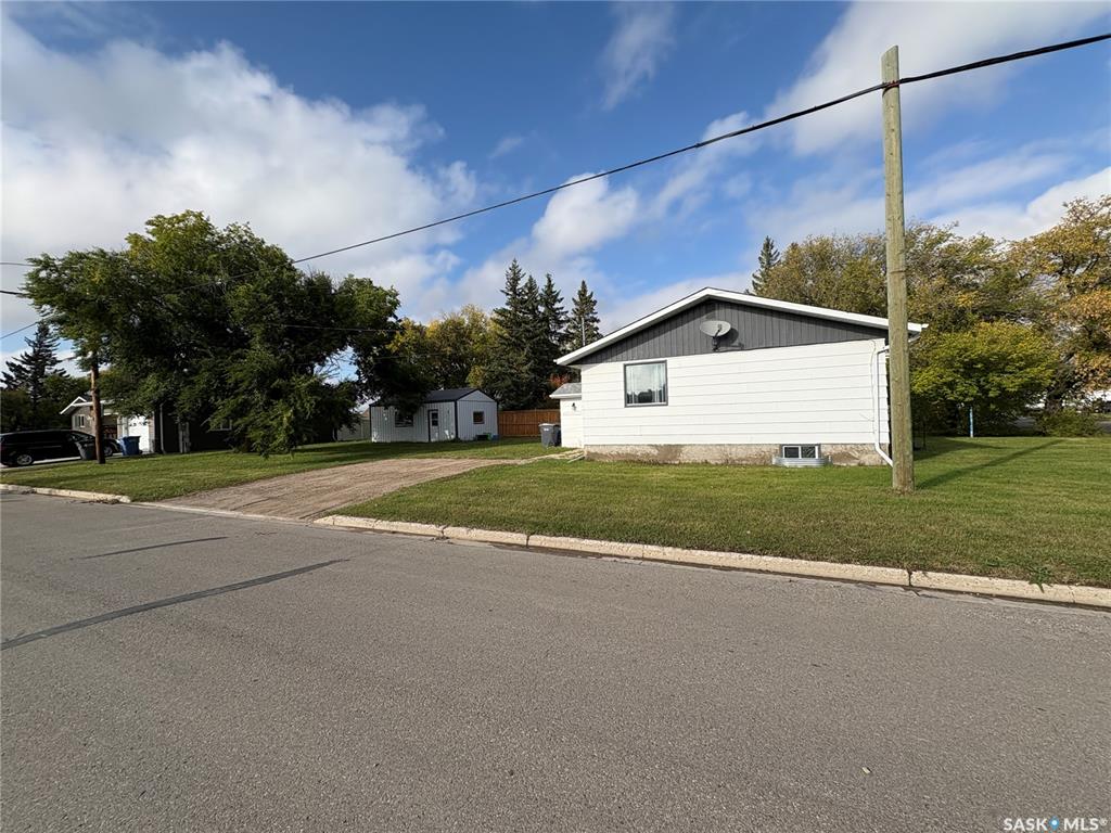 Second View of 302 Pitt Street, Rocanville, Saskatchewan, S0A 3L0