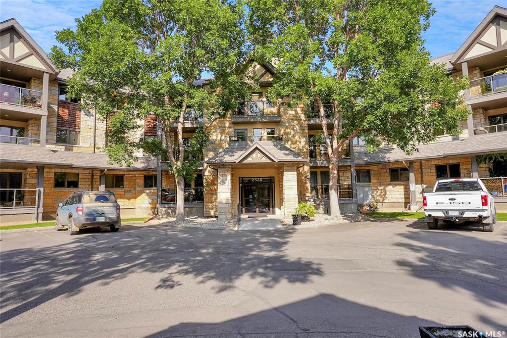 Second View of 2530 25th Avenue #327, Hillsdale, Regina, Saskatchewan, S4S 4E6