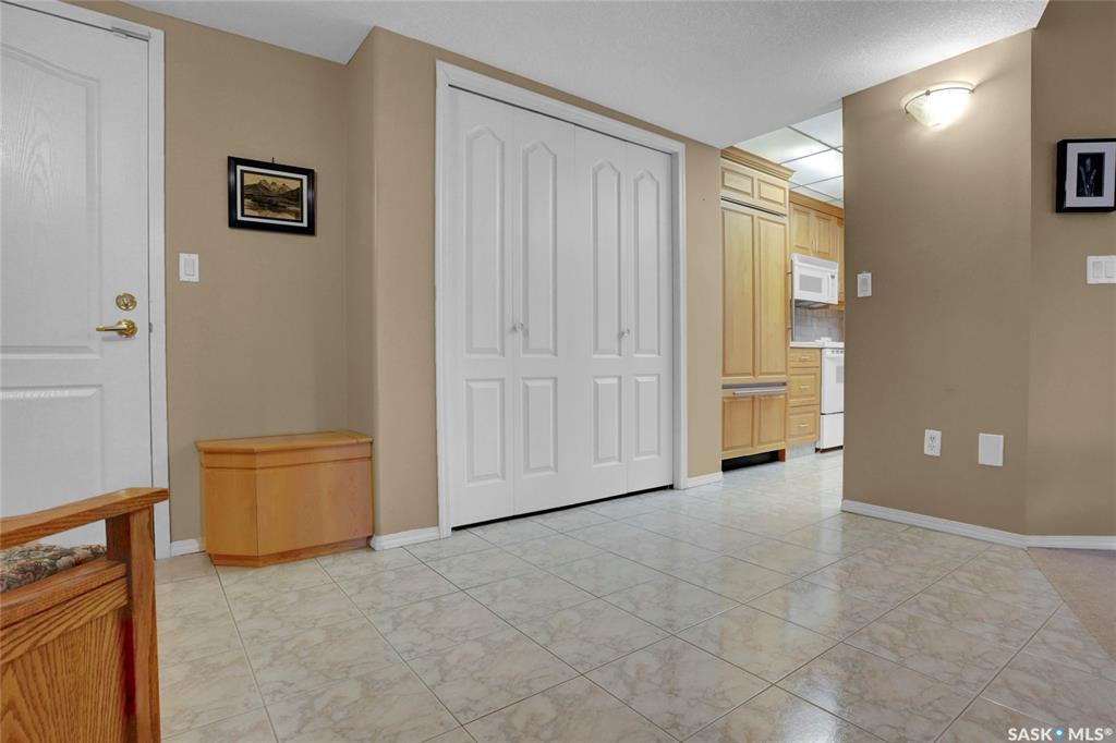 Fourth View of 2530 25th Avenue #327, Hillsdale, Regina, Saskatchewan, S4S 4E6