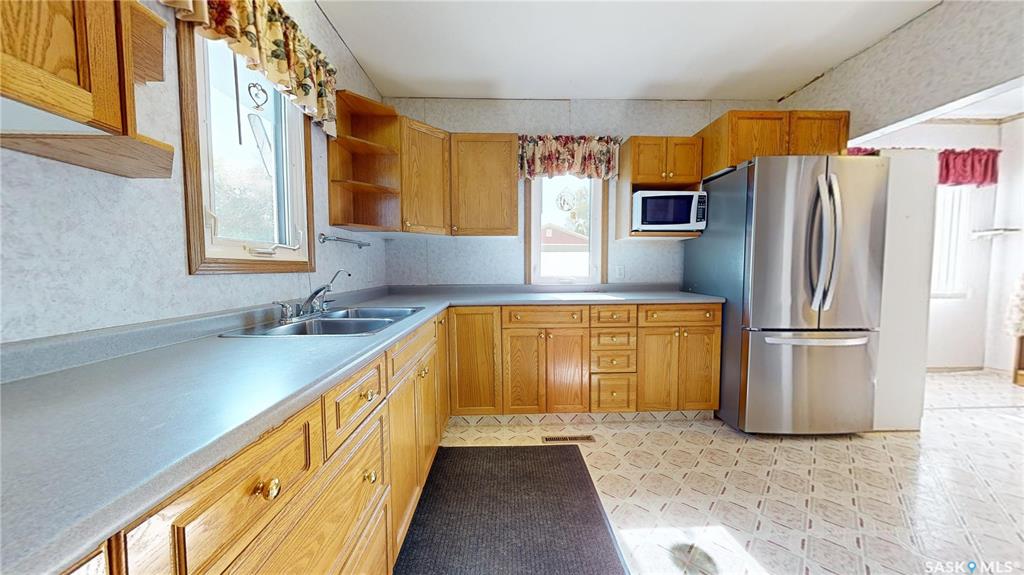 Second View of 105 3 Street E, Fox Valley, Saskatchewan, S0N 0V0