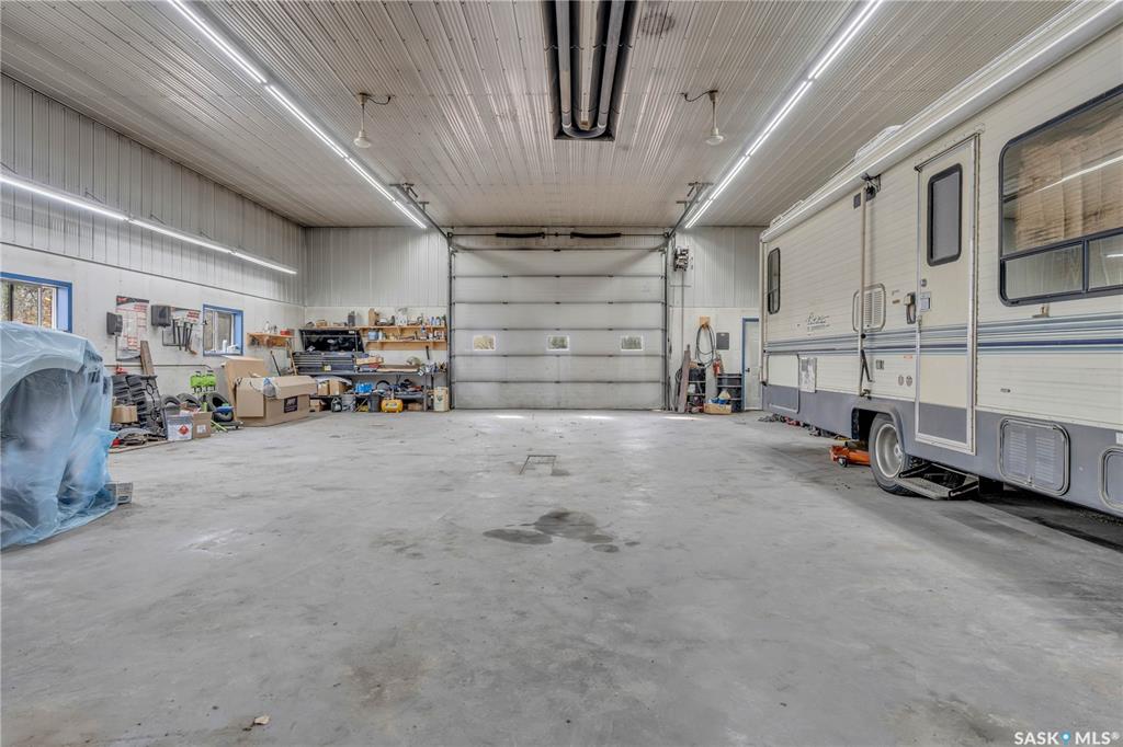 Third View of 901 Connaught Avenue, Limerick, Saskatchewan, S0H 2P0