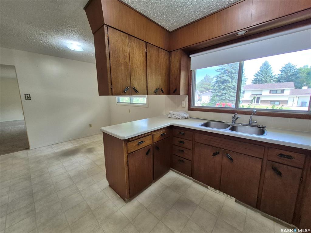Second View of 44 Ash Drive, Weyburn, Saskatchewan, S4H 0S1