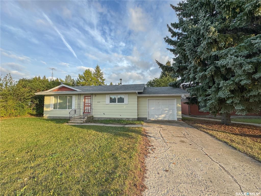 MLS® listing #SK018357 for sale located at 920 Eden Street