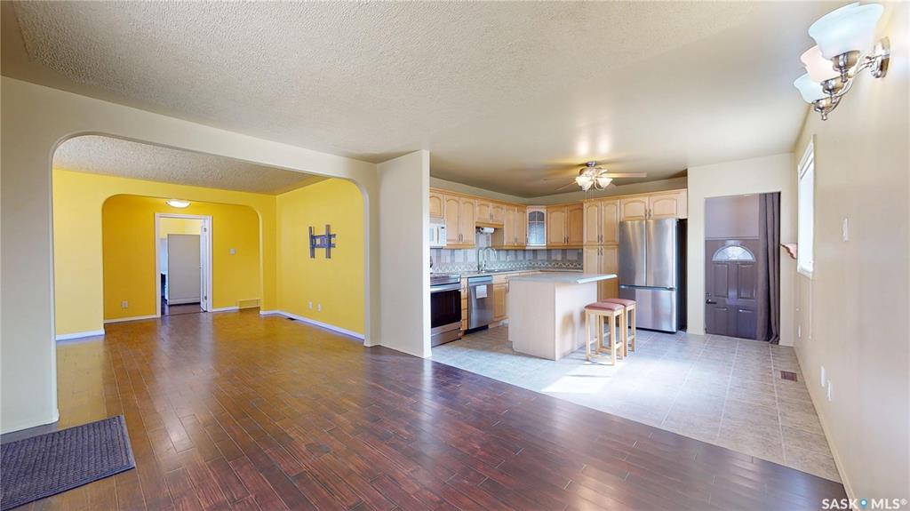 Third View of 1575 Lacon Street, Glen Elm Park, Regina, Saskatchewan, S4N 1Z3