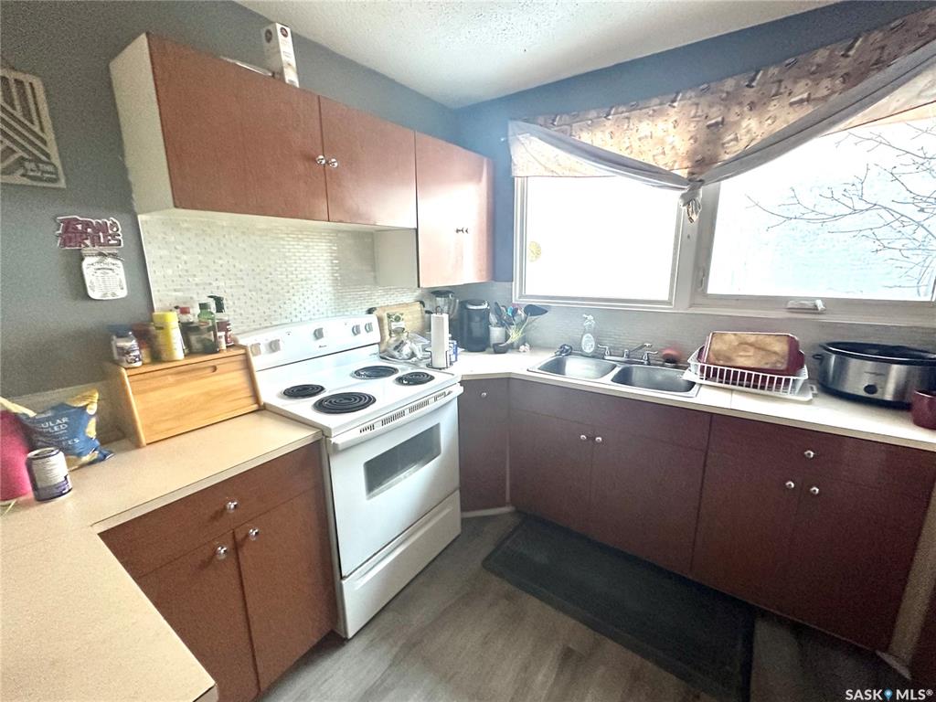 Third View of 1091 109th Street, Paciwin, North Battleford, Saskatchewan, S9A 2E3