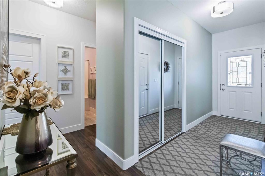 Fifth View of 3210 11 Th Street W #16, Montgomery Place, Saskatoon, Saskatchewan, S7M 5Y3