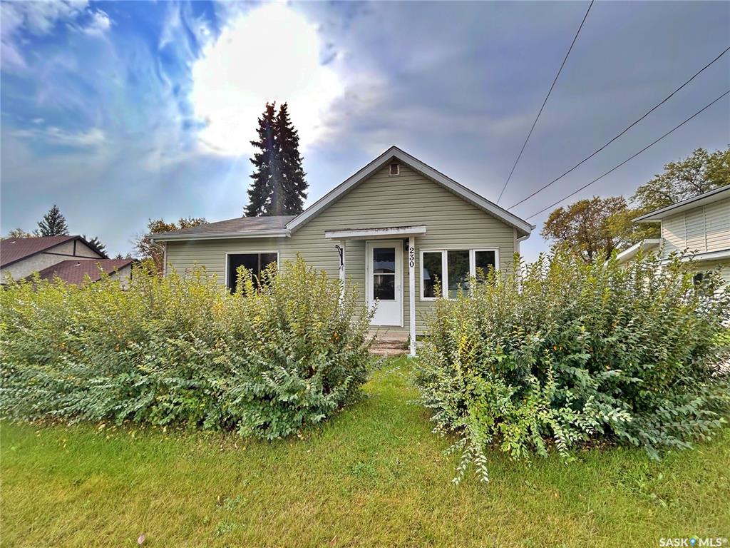 230 Railway Avenue W, SK018552, Saskatchewan,