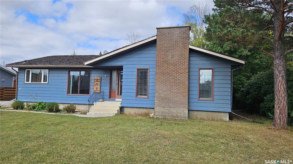 205 1st Street W, SK018564, Saskatchewan,