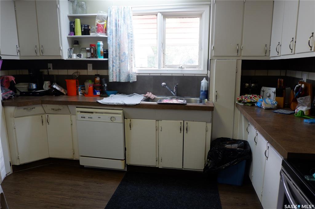 Fourth View of 123 5th Avenue W, Assiniboia, Saskatchewan, S0H 0B0