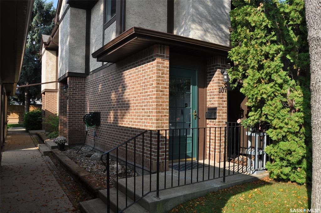 Third View of 603 Lenore Drive #107, Lawson Heights, Saskatoon, Saskatchewan, S7K 6S1