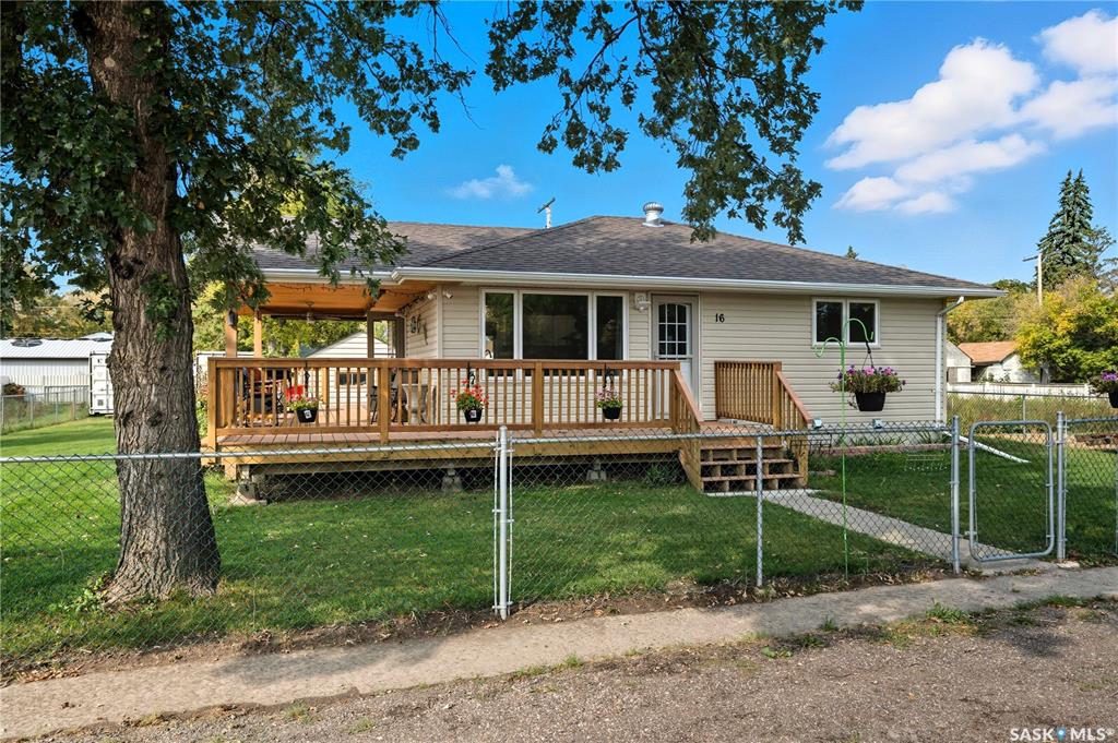 MLS® listing #SK018666 for sale located at 16 Walsh Street