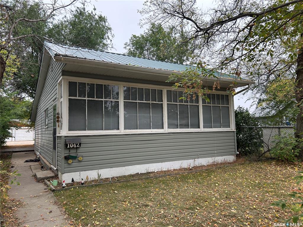 1042 Coteau Street W, SK018845, Saskatchewan,