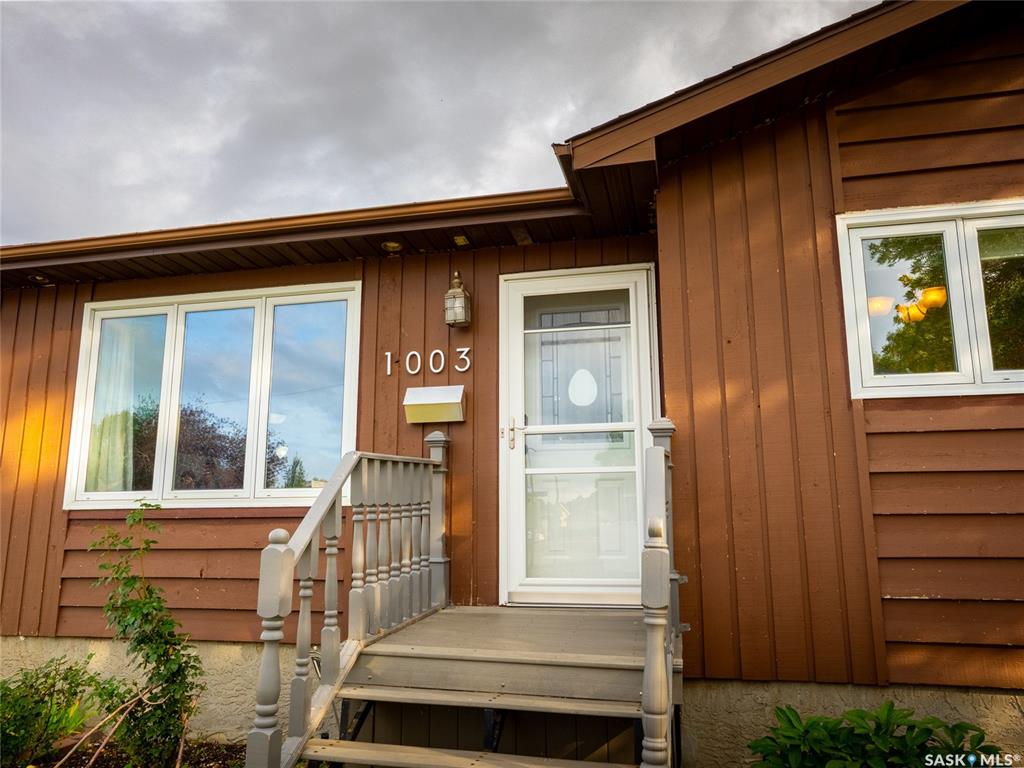 Third View of 1003 Bayda Crescent, Parkridge RG, Regina, Saskatchewan, S4N 6Y3
