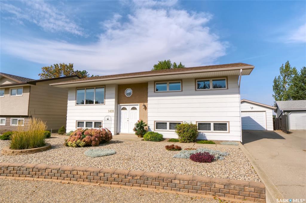 1435 Sioux Crescent Sw, SK019158, Saskatchewan,