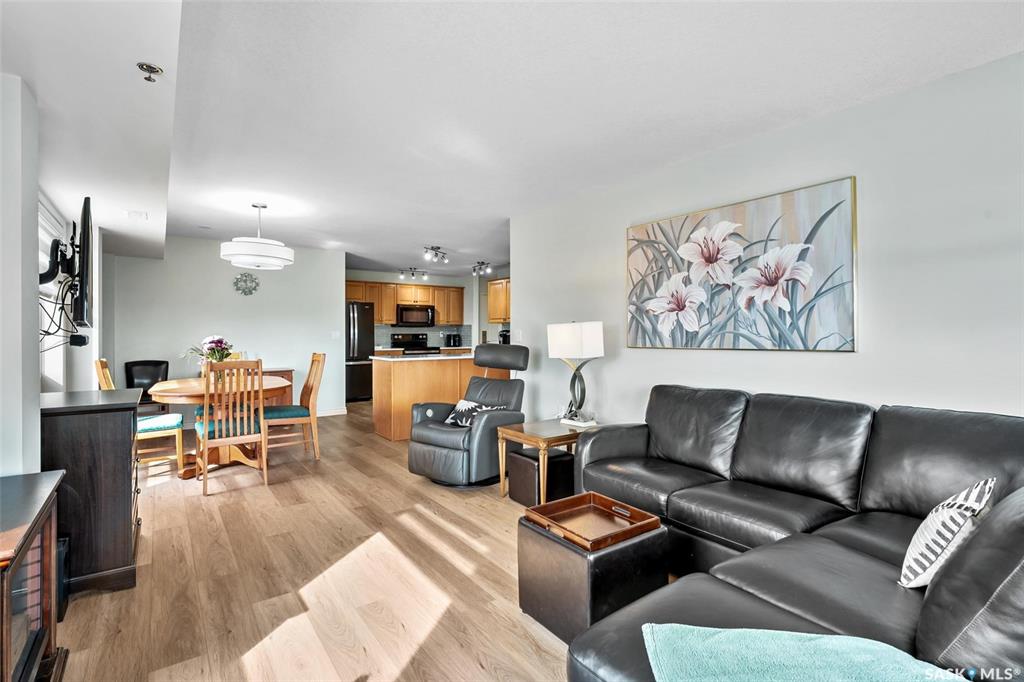 Fifth View of 2221 Adelaide Street #802, Nutana S.C., Saskatoon, Saskatchewan, S7J 5L9