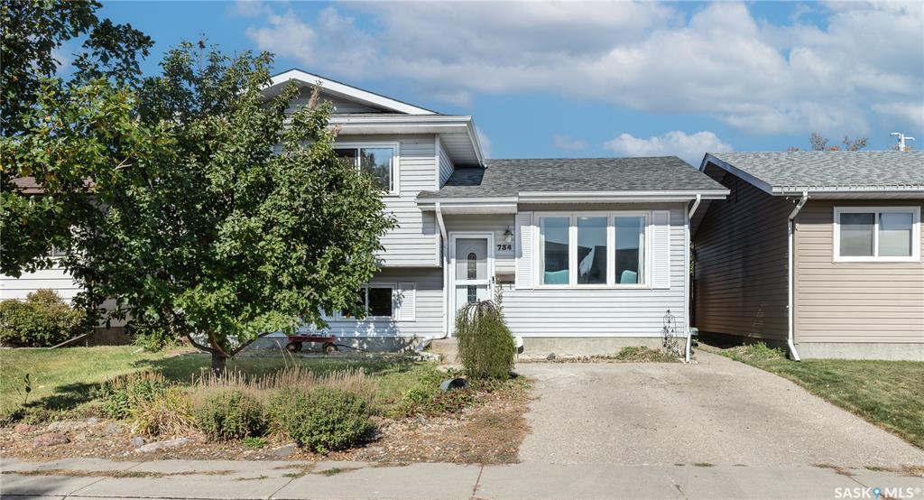 734 Whelan Way, SK019454, Saskatchewan,