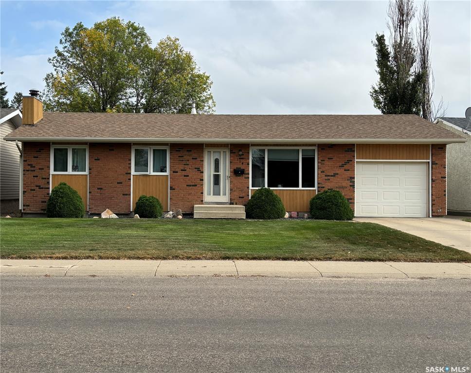 MLS® listing #SK019562 for sale located at 114 Cockburn Crescent