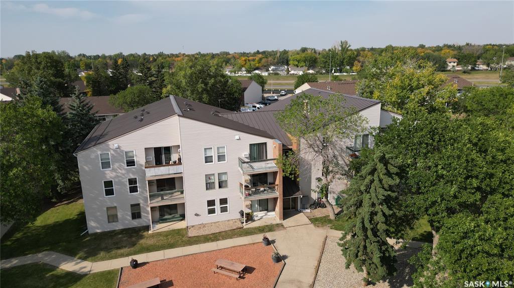 MLS® listing #SK019657 for sale located at 34 Nollet Avenue #102