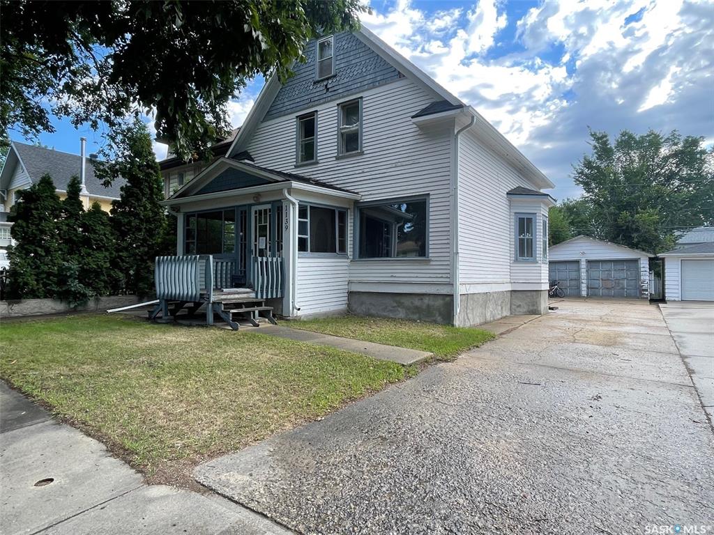 MLS® listing #SK019739 for sale located at 1139 1st Avenue Nw