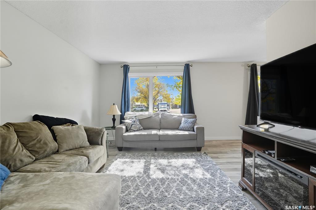 Fifth View of 127 Hastings Crescent, Normanview West, Regina, Saskatchewan, S4T 7N6