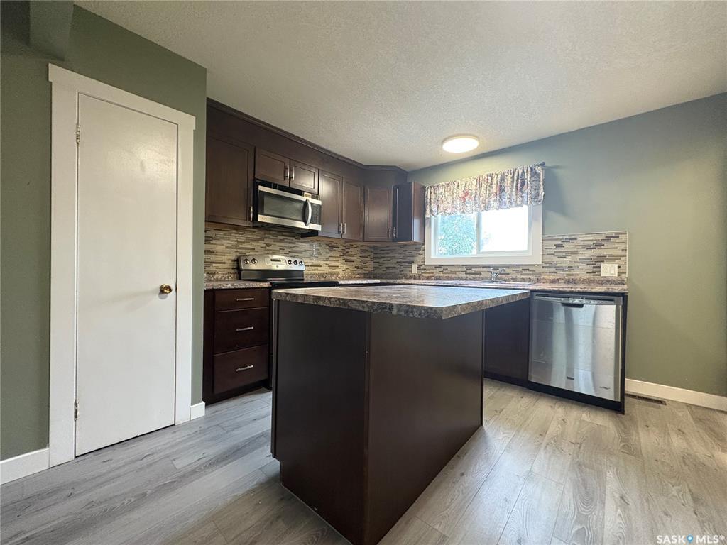 Fifth View of 419 Royal Street, Regent Park, Regina, Saskatchewan, S4R 4Y5