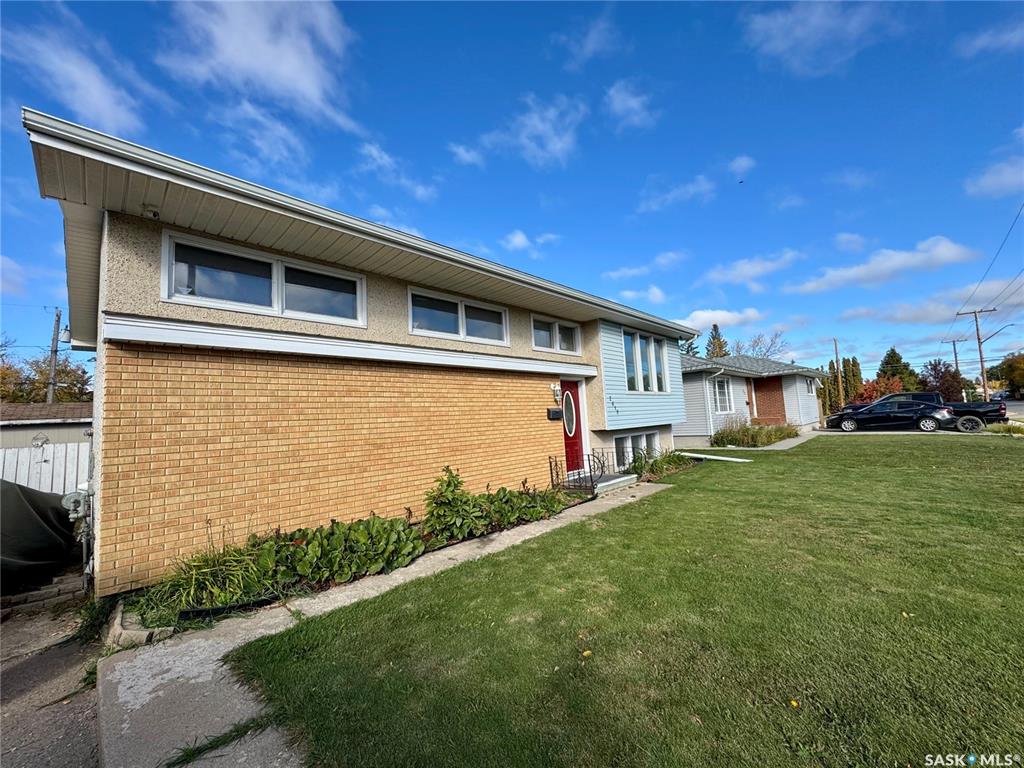 2619 6th Avenue W, SK019902, Saskatchewan,