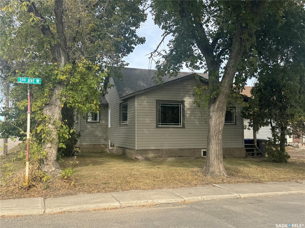 319 3rd Avenue W, SK019945, Saskatchewan,