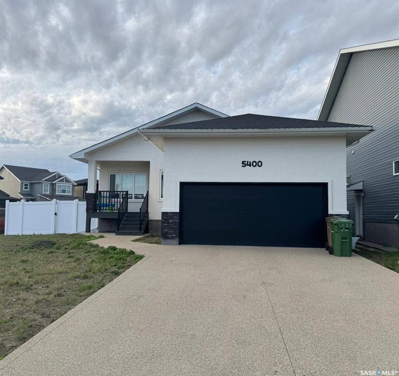 Main View of 5400 E Boyer Bay, Greens on Gardiner, Regina, Saskatchewan, S4V 3P2