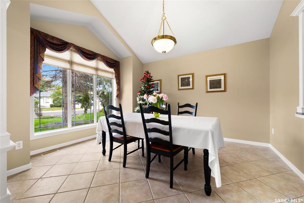 Fifth View of 4284 Wascana Ridge, Wascana View, Regina, Saskatchewan, S4V 2T3